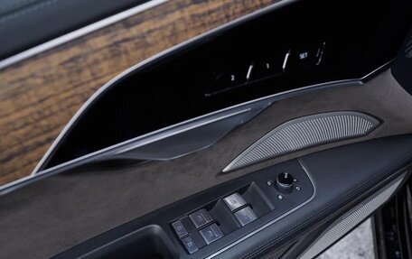 Audi A8, 2018 год, 5 200 000 рублей, 6 фотография