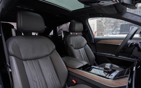 Audi A8, 2018 год, 5 200 000 рублей, 17 фотография