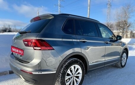 Volkswagen Tiguan II, 2021 год, 2 320 000 рублей, 13 фотография