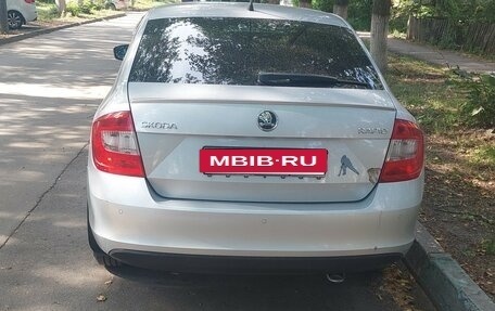 Skoda Rapid I, 2014 год, 600 000 рублей, 2 фотография