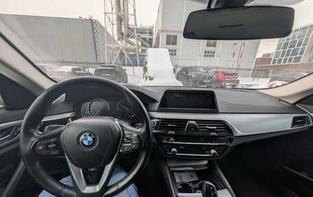 BMW 5 серия, 2018 год, 2 250 000 рублей, 14 фотография