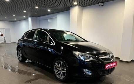 Opel Astra J, 2011 год, 759 000 рублей, 1 фотография