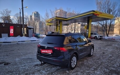 Volkswagen Tiguan II, 2020 год, 1 900 000 рублей, 3 фотография