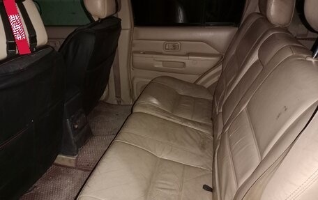 Nissan Pathfinder, 1999 год, 525 000 рублей, 11 фотография