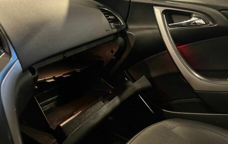 Opel Astra J, 2011 год, 759 000 рублей, 28 фотография