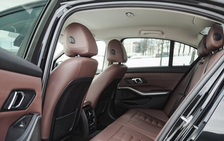 BMW 3 серия, 2019 год, 3 370 000 рублей, 19 фотография