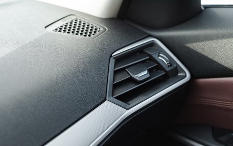 BMW 3 серия, 2019 год, 3 370 000 рублей, 27 фотография