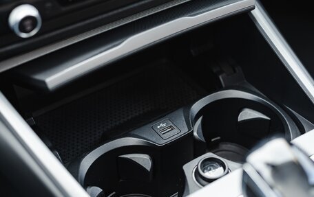 BMW 3 серия, 2019 год, 3 370 000 рублей, 28 фотография