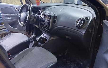 Renault Kaptur I рестайлинг, 2017 год, 1 450 000 рублей, 9 фотография