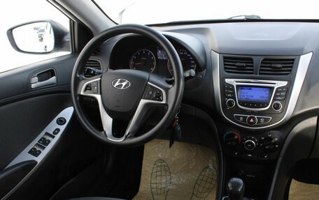 Hyundai Solaris II рестайлинг, 2014 год, 833 000 рублей, 12 фотография