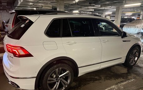 Volkswagen Tiguan II, 2021 год, 4 400 000 рублей, 4 фотография