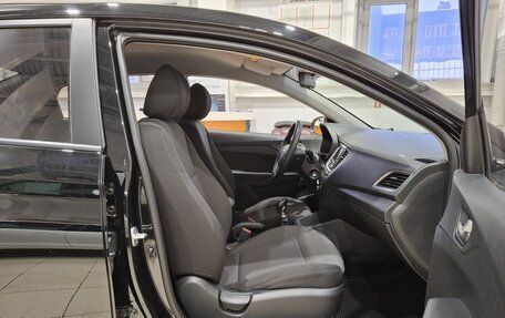 Hyundai Solaris II рестайлинг, 2018 год, 1 190 000 рублей, 30 фотография