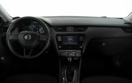 Skoda Octavia, 2018 год, 1 348 000 рублей, 7 фотография