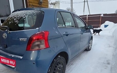 Toyota Yaris III рестайлинг, 2007 год, 600 000 рублей, 4 фотография