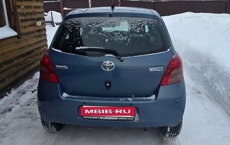 Toyota Yaris III рестайлинг, 2007 год, 600 000 рублей, 3 фотография