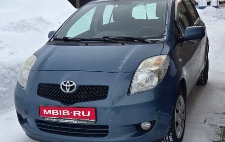Toyota Yaris III рестайлинг, 2007 год, 600 000 рублей, 1 фотография