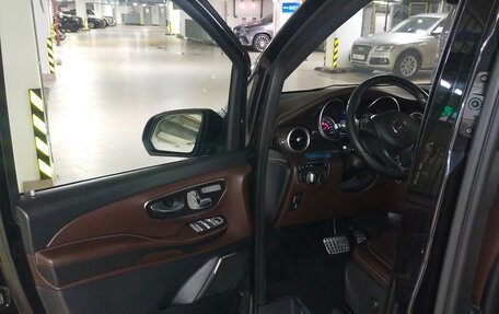 Mercedes-Benz V-Класс, 2016 год, 5 000 000 рублей, 21 фотография