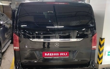 Mercedes-Benz V-Класс, 2016 год, 5 000 000 рублей, 23 фотография