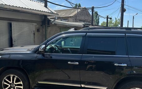 Toyota Land Cruiser 200, 2015 год, 5 700 000 рублей, 2 фотография