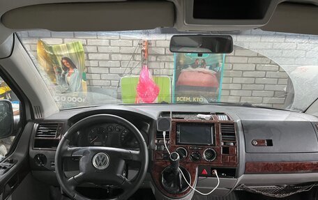 Volkswagen Transporter T5 рестайлинг, 2003 год, 890 000 рублей, 16 фотография