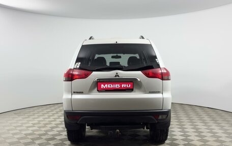 Mitsubishi Pajero Sport II рестайлинг, 2014 год, 1 985 900 рублей, 4 фотография