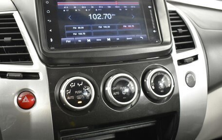 Mitsubishi Pajero Sport II рестайлинг, 2014 год, 1 985 900 рублей, 19 фотография