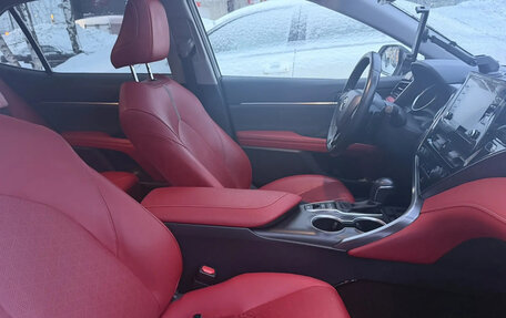 Toyota Camry, 2022 год, 3 700 000 рублей, 4 фотография