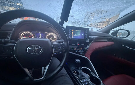 Toyota Camry, 2022 год, 3 700 000 рублей, 8 фотография