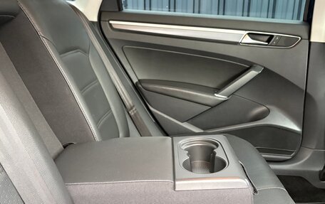 Volkswagen Passat B8 рестайлинг, 2017 год, 1 650 000 рублей, 16 фотография