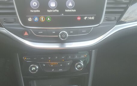 Opel Astra K, 2019 год, 1 630 000 рублей, 14 фотография