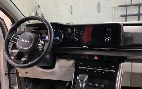 KIA Carnival, 2021 год, 3 700 000 рублей, 6 фотография