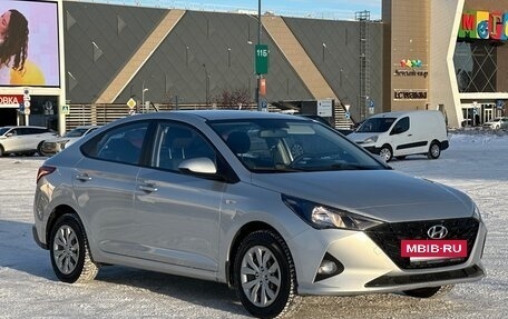 Hyundai Solaris II рестайлинг, 2021 год, 1 450 000 рублей, 3 фотография