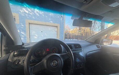 Volkswagen Polo VI (EU Market), 2012 год, 900 000 рублей, 8 фотография