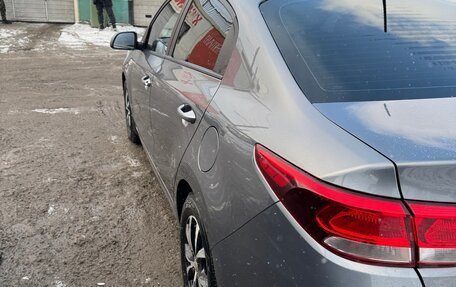 KIA Rio IV, 2018 год, 1 380 000 рублей, 4 фотография