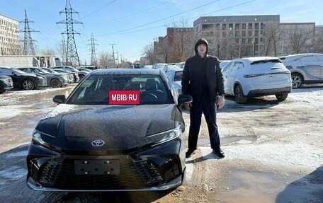 Toyota Camry, 2026 год, 4 500 000 рублей, 2 фотография
