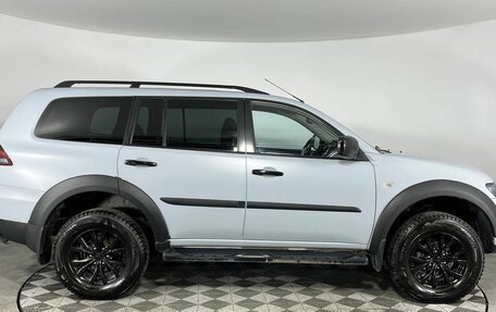 Mitsubishi Pajero Sport II рестайлинг, 2014 год, 1 755 000 рублей, 4 фотография