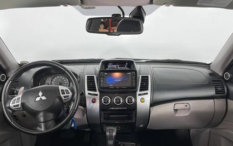 Mitsubishi Pajero Sport II рестайлинг, 2014 год, 1 755 000 рублей, 11 фотография