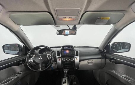 Mitsubishi Pajero Sport II рестайлинг, 2014 год, 1 755 000 рублей, 10 фотография