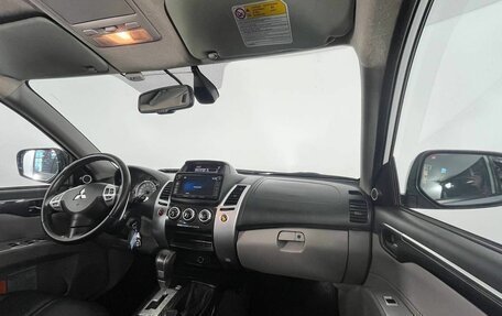 Mitsubishi Pajero Sport II рестайлинг, 2014 год, 1 755 000 рублей, 12 фотография