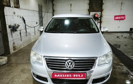 Volkswagen Passat B6, 2008 год, 680 000 рублей, 2 фотография
