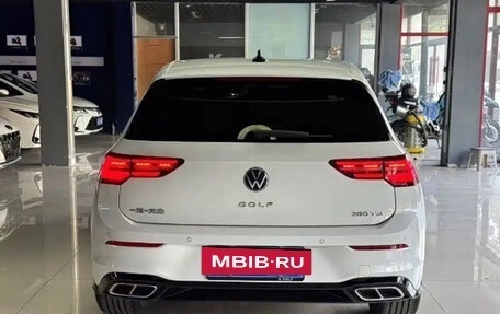 Volkswagen Golf VIII, 2022 год, 2 135 000 рублей, 4 фотография