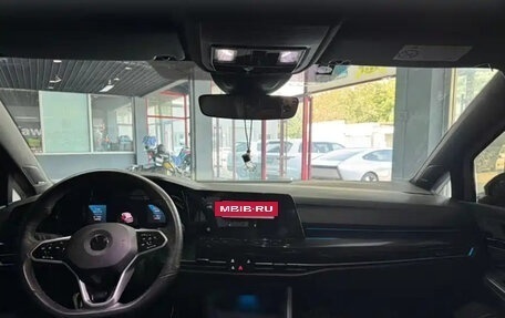 Volkswagen Golf VIII, 2022 год, 2 135 000 рублей, 11 фотография