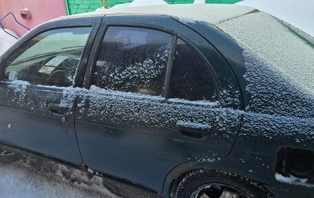 Nissan Almera, 1996 год, 95 000 рублей, 2 фотография