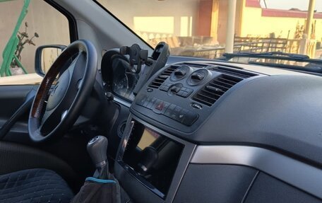 Mercedes-Benz Viano, 2011 год, 2 200 000 рублей, 15 фотография