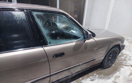 BMW 5 серия, 1988 год, 230 000 рублей, 7 фотография