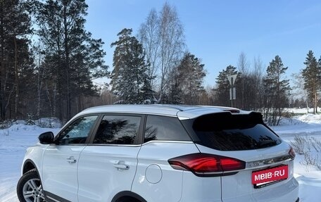 Geely Atlas, 2024 год, 1 880 000 рублей, 3 фотография