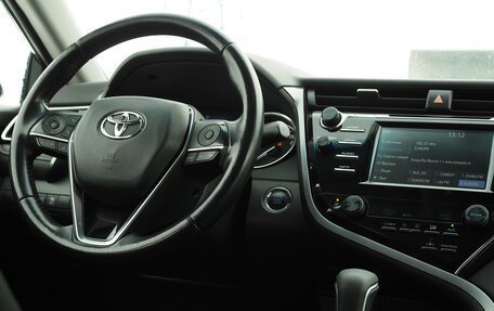 Toyota Camry, 2020 год, 2 310 000 рублей, 27 фотография