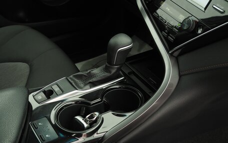 Toyota Camry, 2020 год, 2 310 000 рублей, 19 фотография