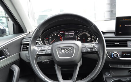 Audi A4, 2018 год, 1 990 000 рублей, 12 фотография