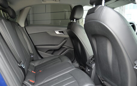 Audi A4, 2018 год, 1 990 000 рублей, 24 фотография